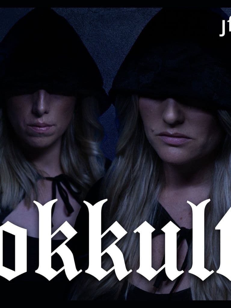 Podcast-cover: Julespecial: Nyt om sekten Twin Flames Universe